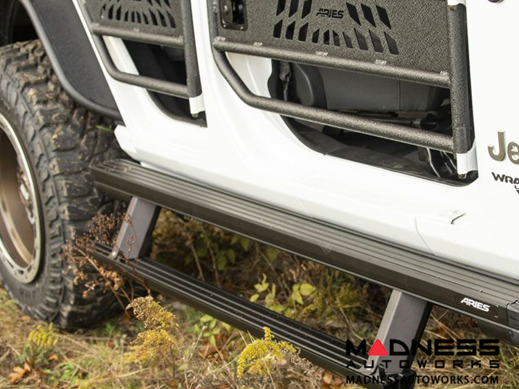 Jeep Wrangler JL ACTIONTRAC Powered Running Boards